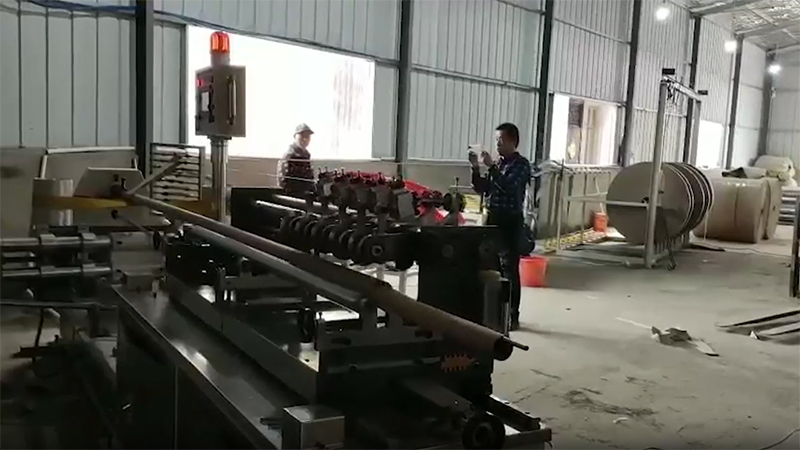 Machine de tubes en papier multi-lames à double tête CNC TZ-60