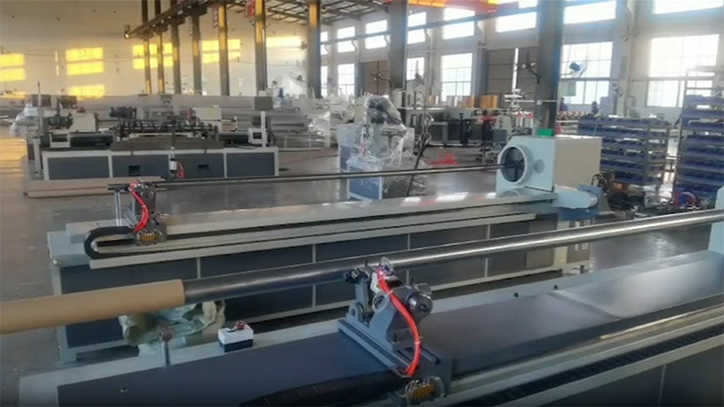 Machine de découpe des tubes en papier CNC TQ